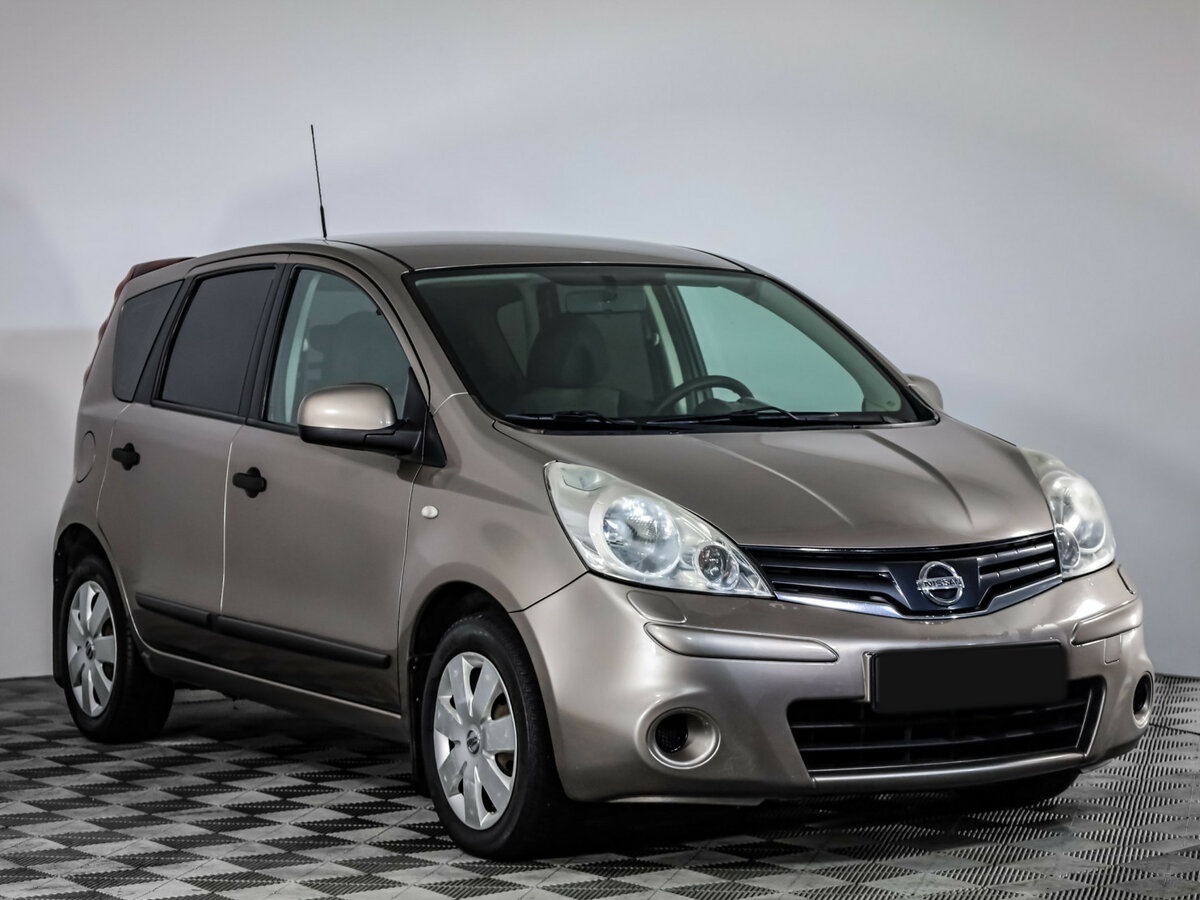 Nissan Note с пробегом — 2010 год. Фото: #2