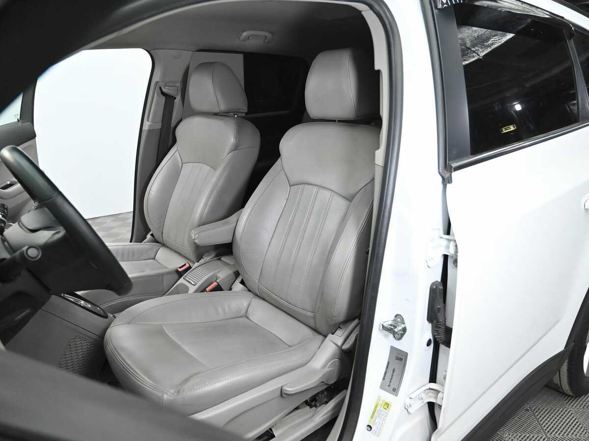 Chevrolet Orlando с пробегом — 2012 год. Фото: #5