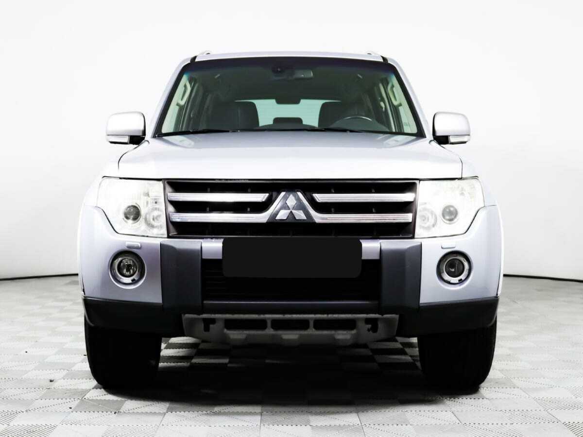 Mitsubishi Pajero с пробегом — 2011 год. Фото: #1