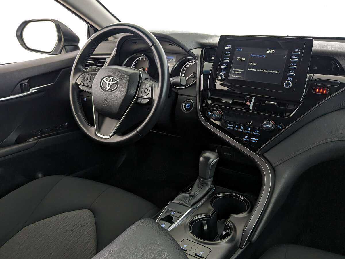 Toyota Camry с пробегом — 2022 год. Фото: #22