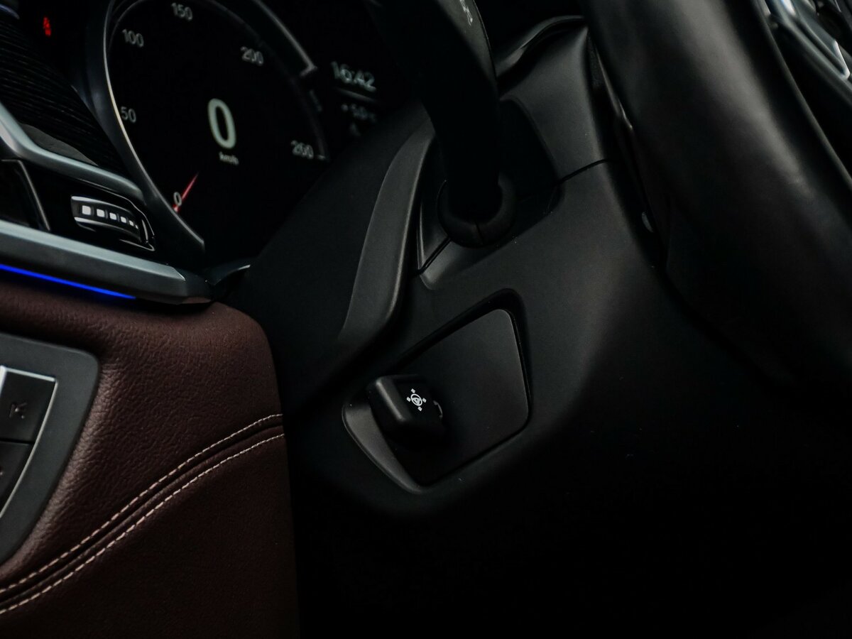 BMW 7 серии с пробегом — 2018 год. Фото: #19