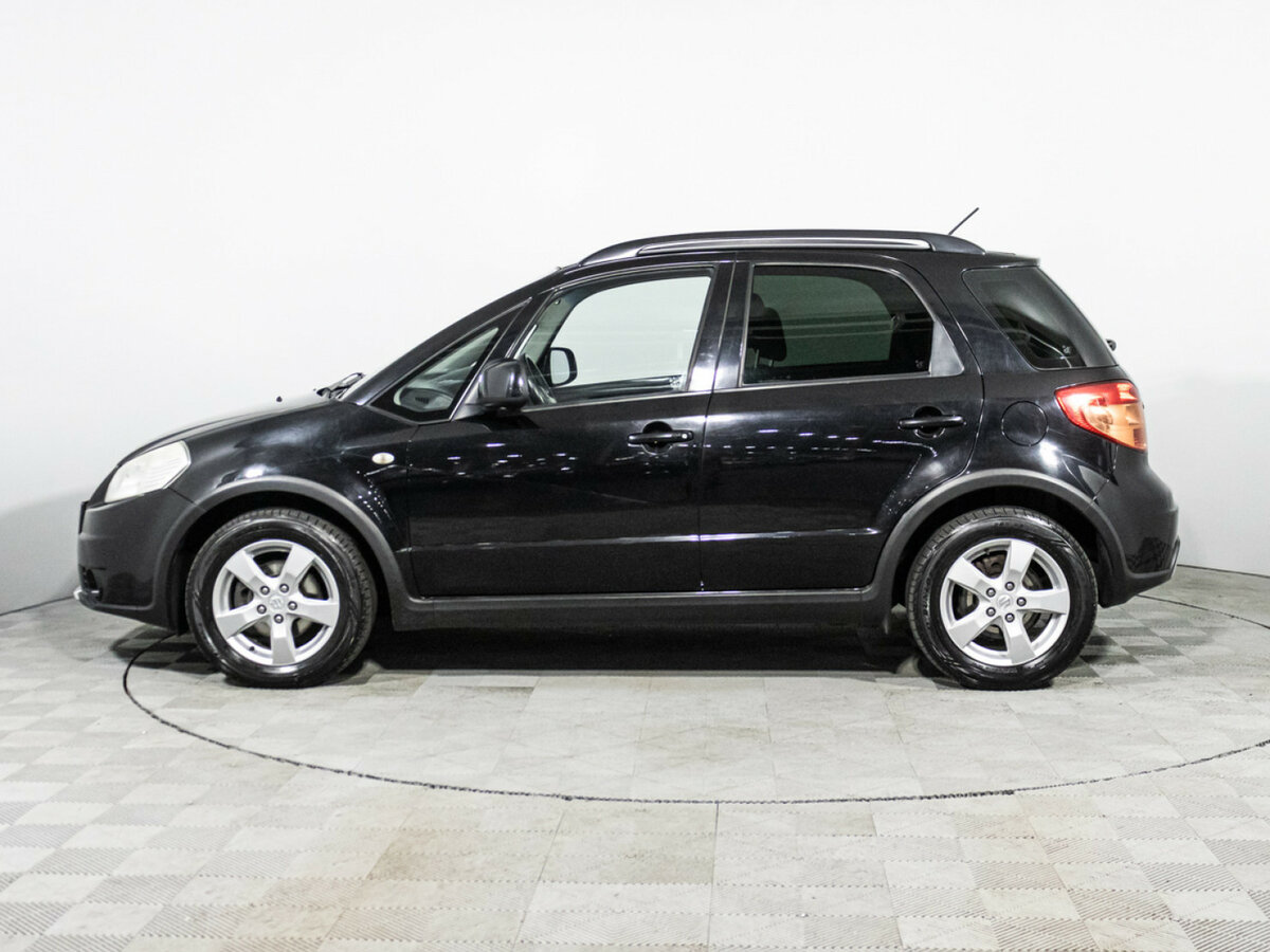 Suzuki SX4 с пробегом — 2010 год. Фото: #7
