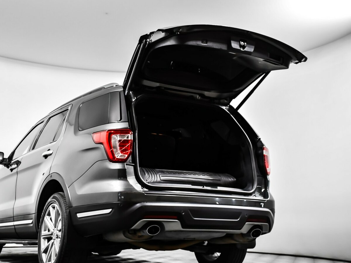 Ford Explorer с пробегом — 2018 год. Фото: #16