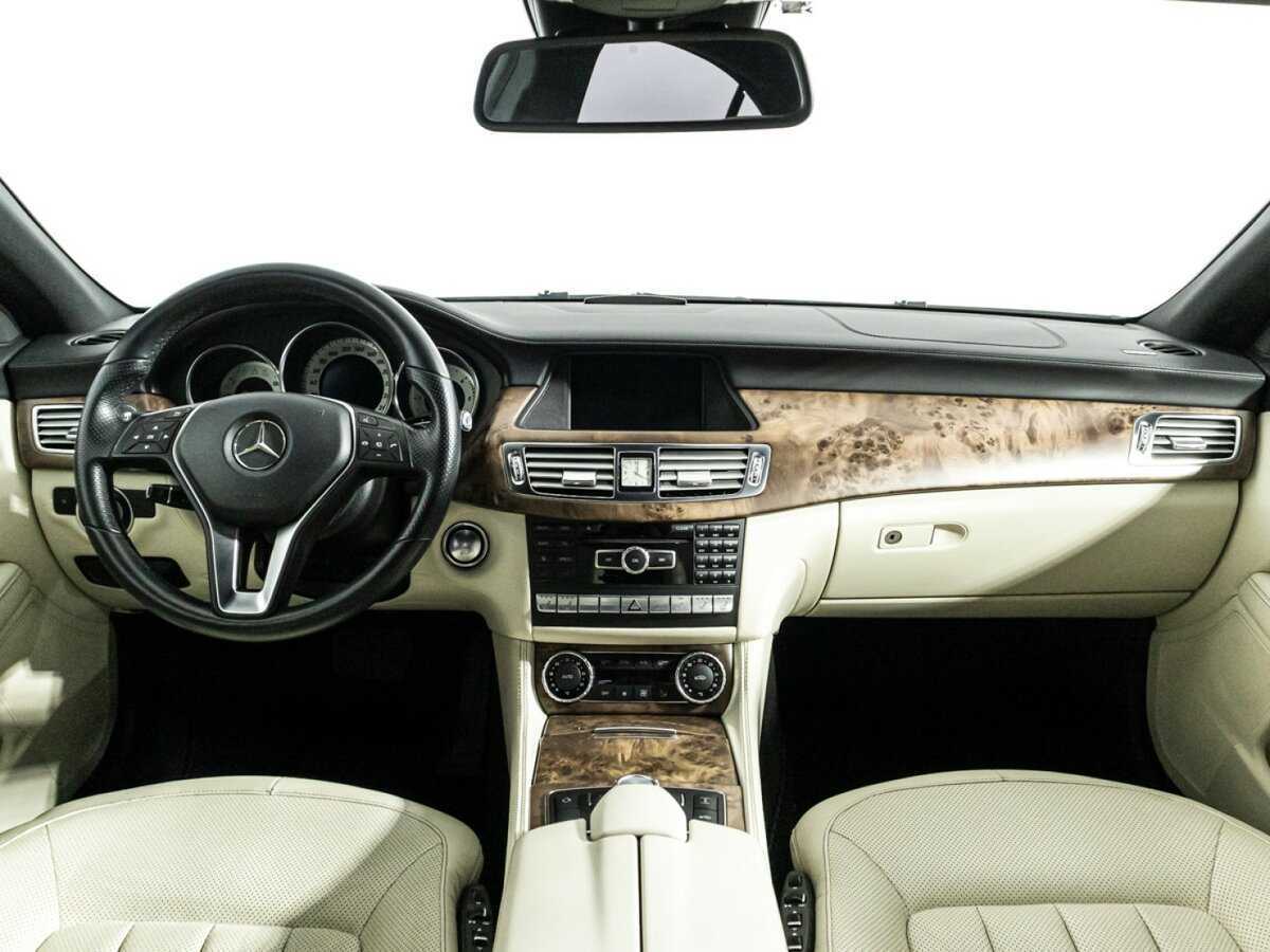Mercedes-Benz CLS с пробегом — 2014 год. Фото: #12