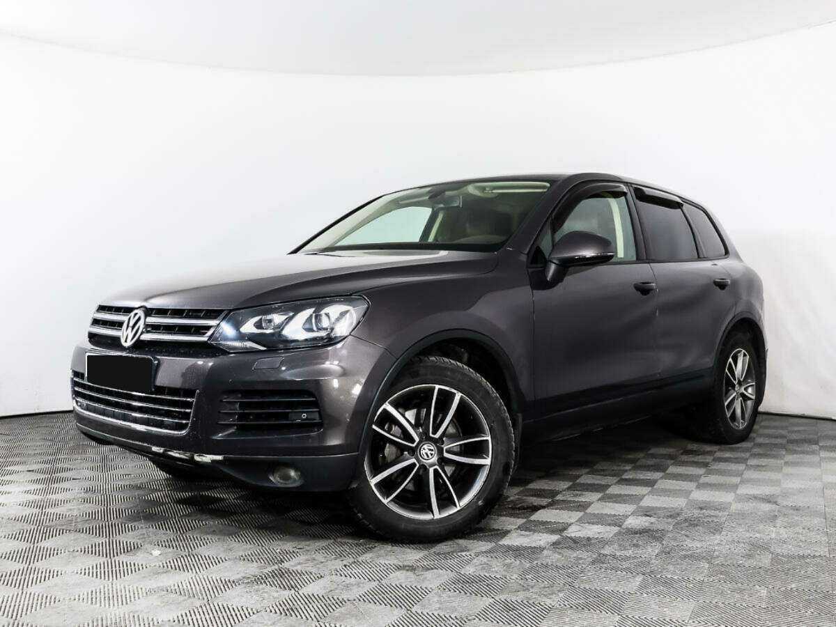 Volkswagen Touareg с пробегом — 2011 год. Фото: #0