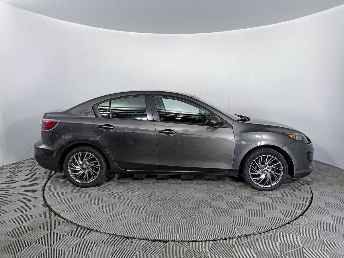 Mazda 3 с пробегом — 2011 год. Фото: #3
