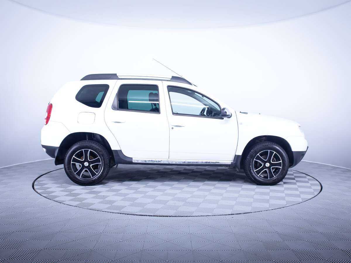Renault Duster с пробегом — 2013 год. Фото: #3