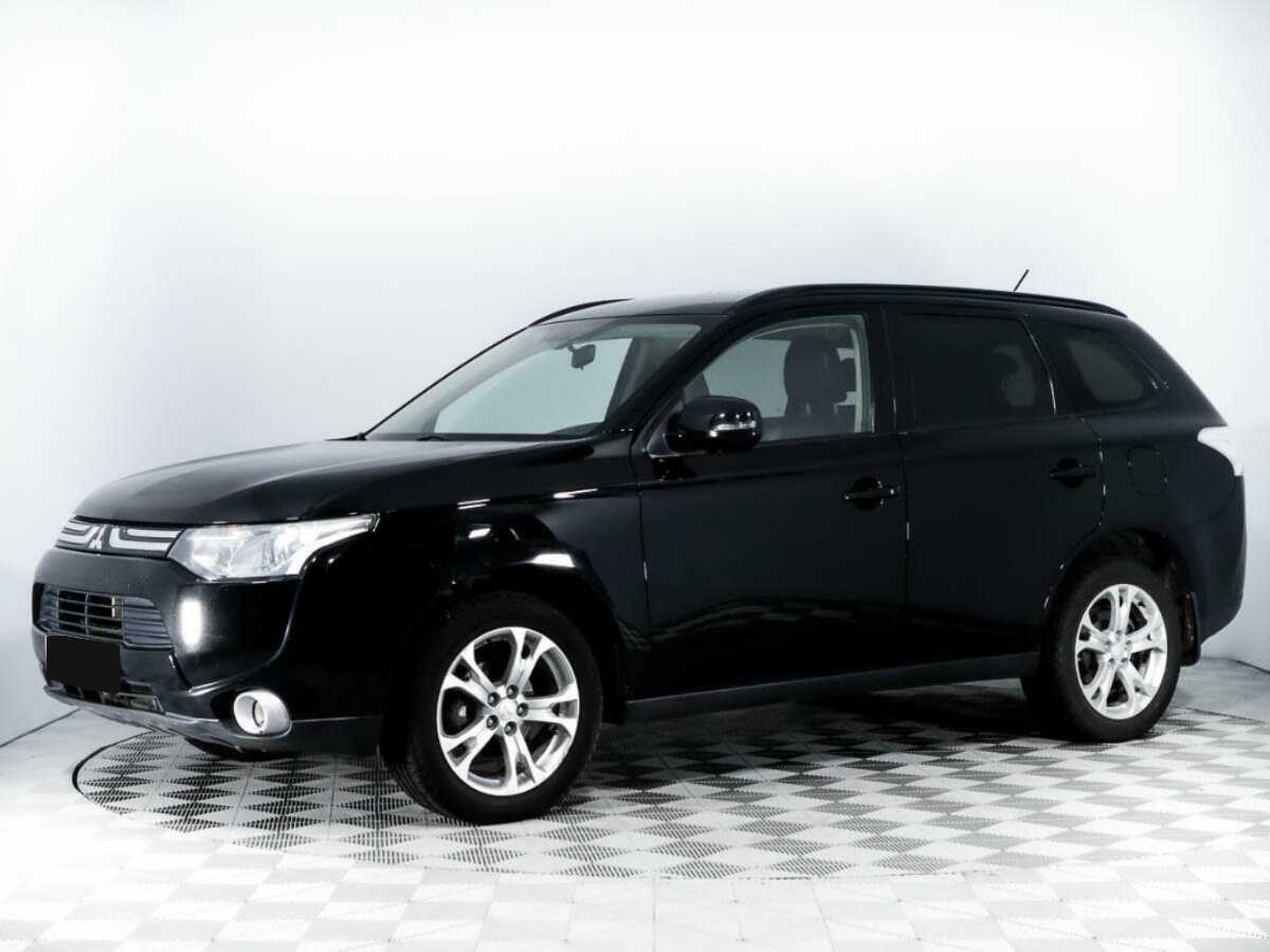 Mitsubishi Outlander с пробегом — 2013 год. Фото: #0