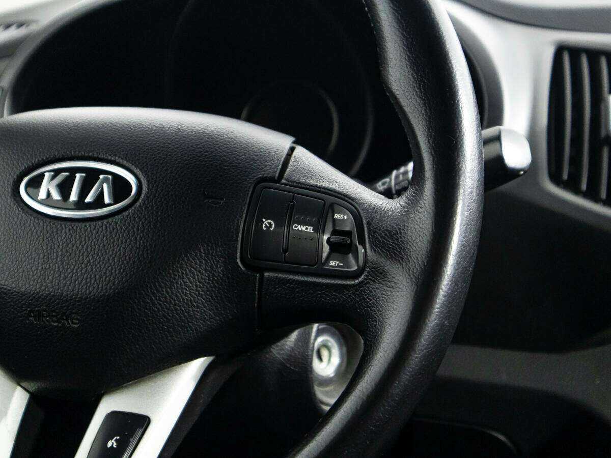 Kia Sportage с пробегом — 2011 год. Фото: #16