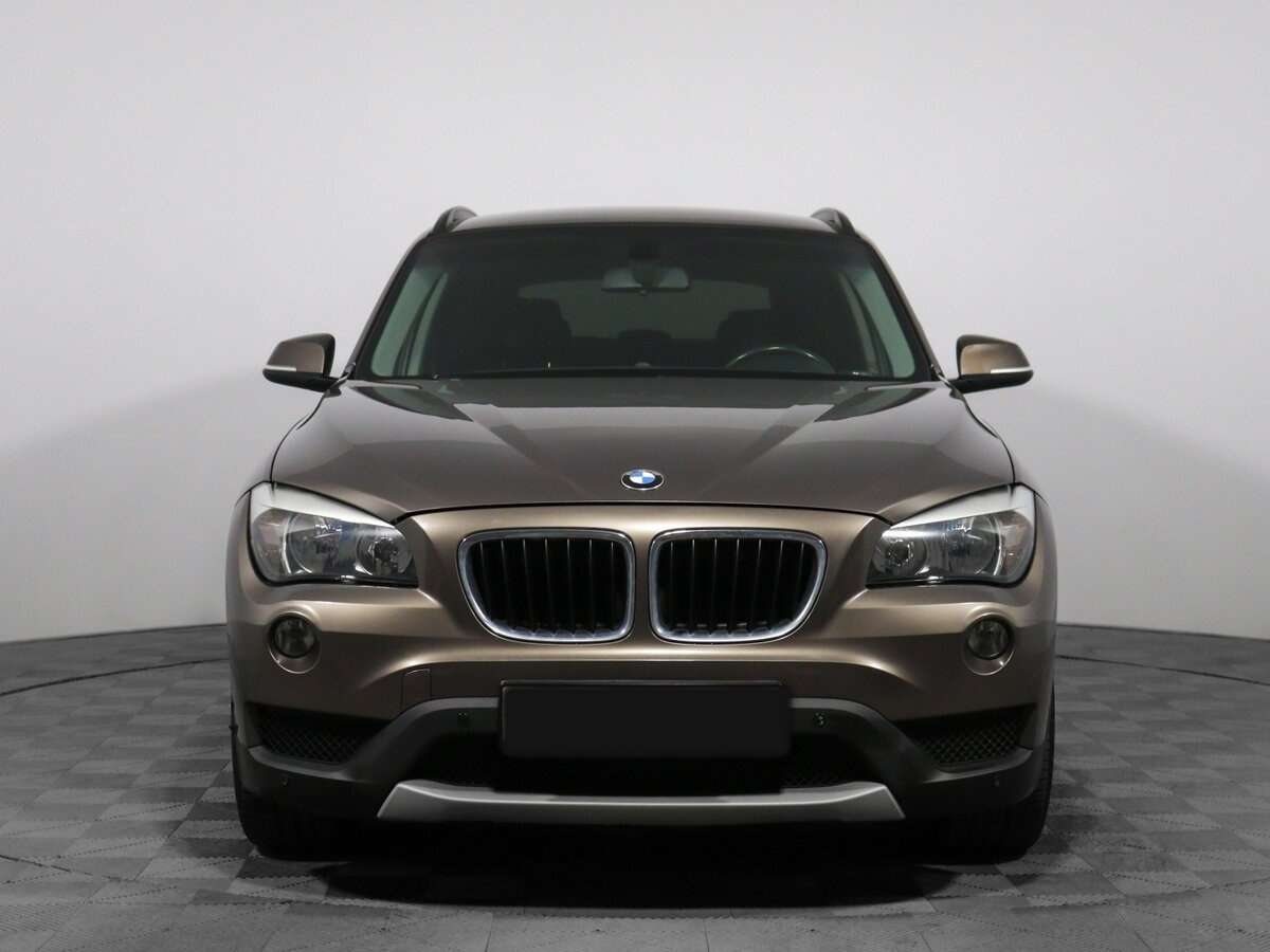 BMW X1 с пробегом — 2014 год. Фото: #1