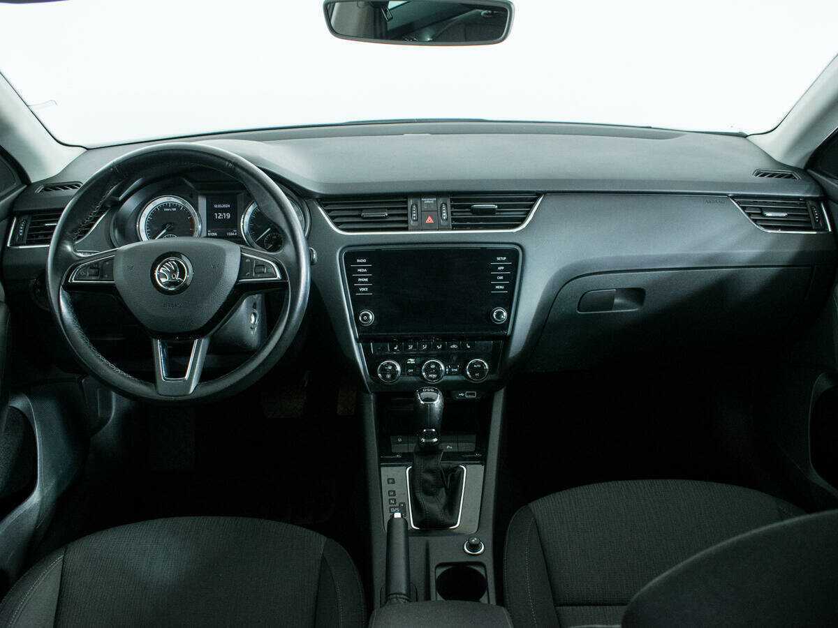 Skoda Octavia с пробегом — 2018 год. Фото: #11