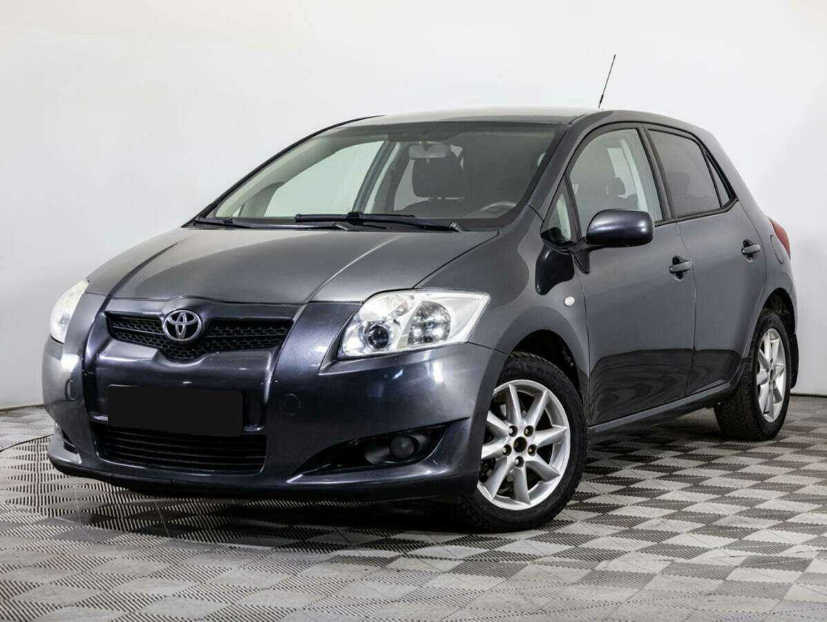 Toyota Auris с пробегом — 2008 год. Фото: #0