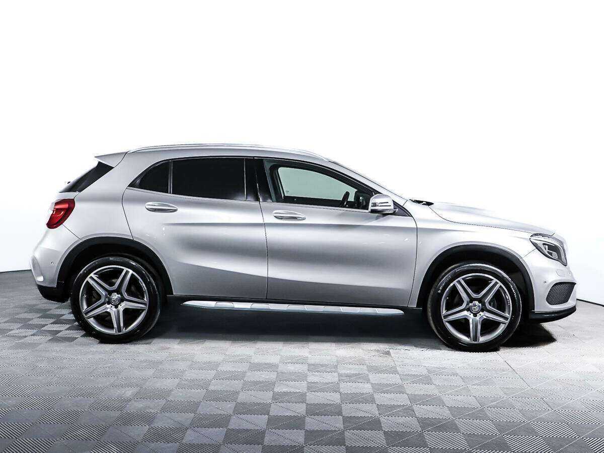 Mercedes-Benz GLA с пробегом — 2015 год. Фото: #3