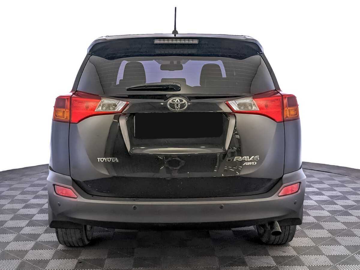 Toyota RAV4 с пробегом — 2013 год. Фото: #5