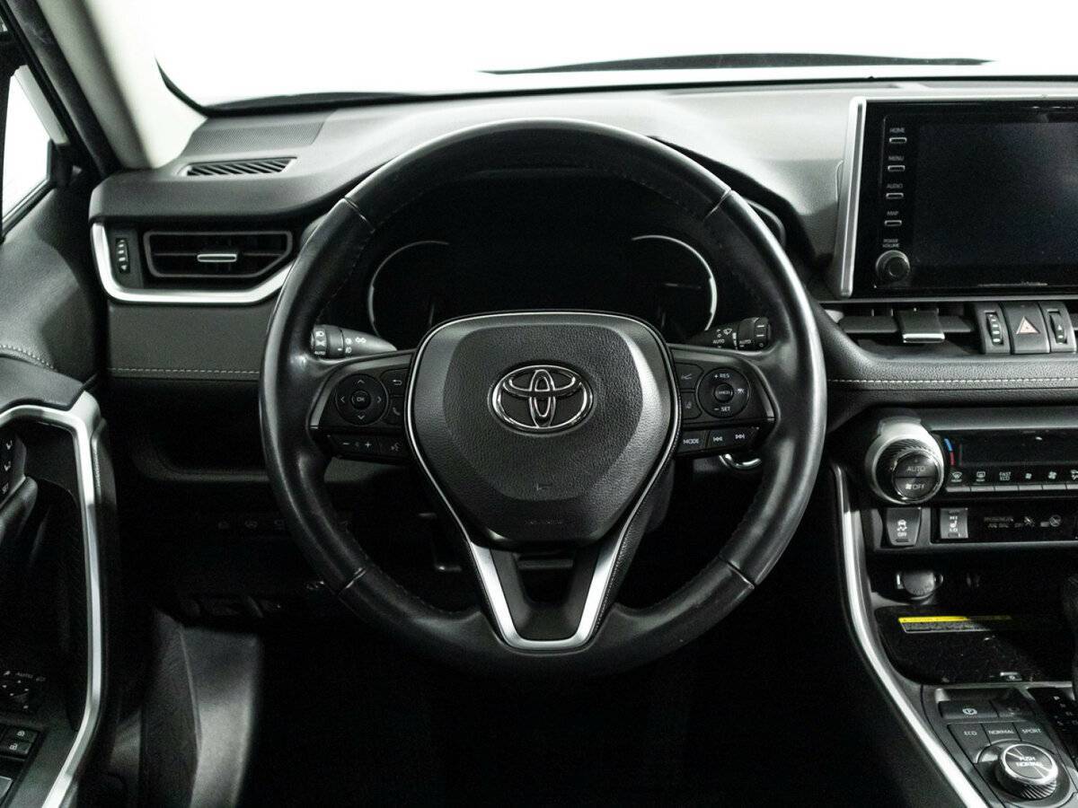 Toyota RAV4 с пробегом — 2020 год. Фото: #23