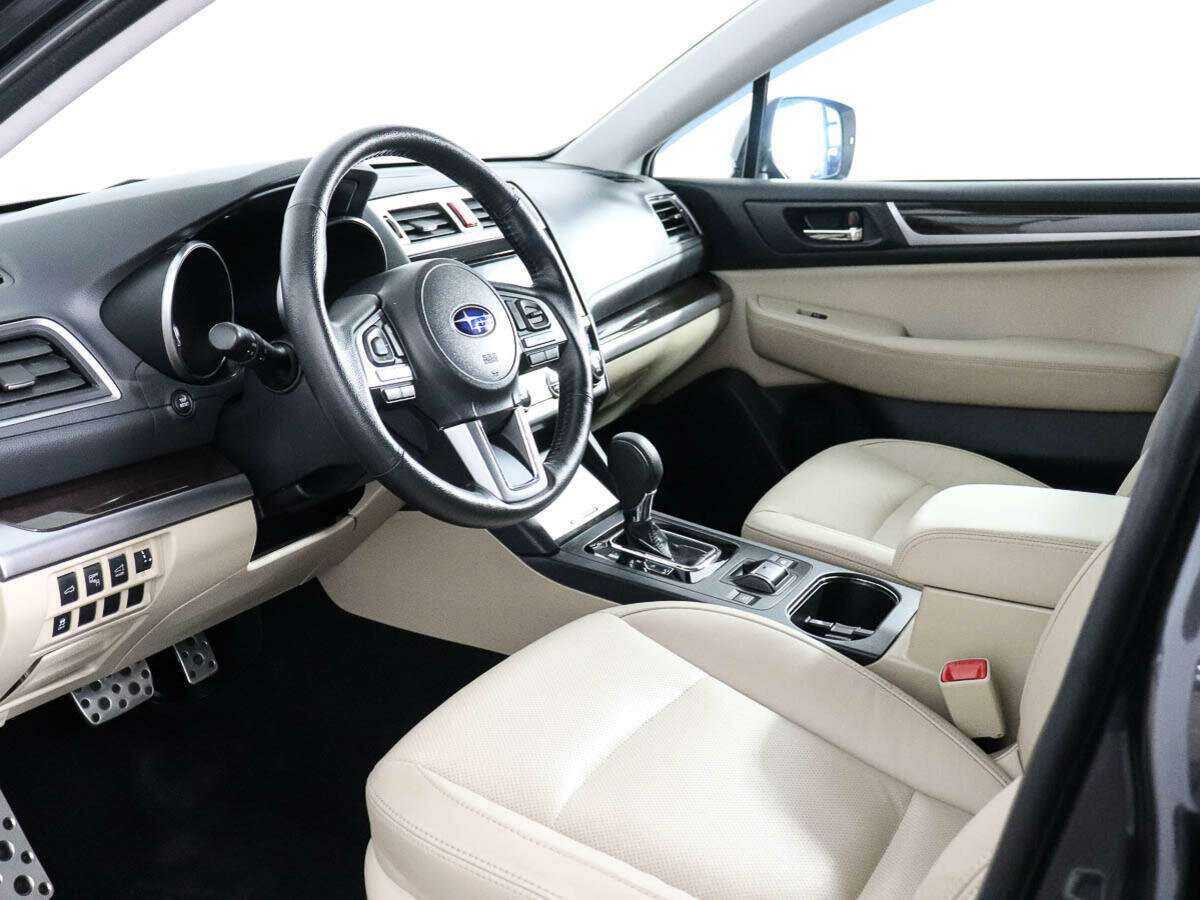 Subaru Outback с пробегом — 2017 год. Фото: #7