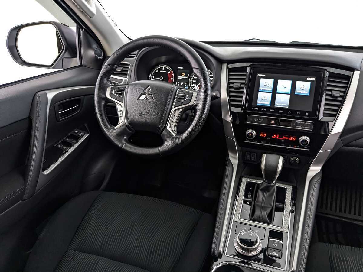 Mitsubishi Pajero Sport с пробегом — 2021 год. Фото: #16