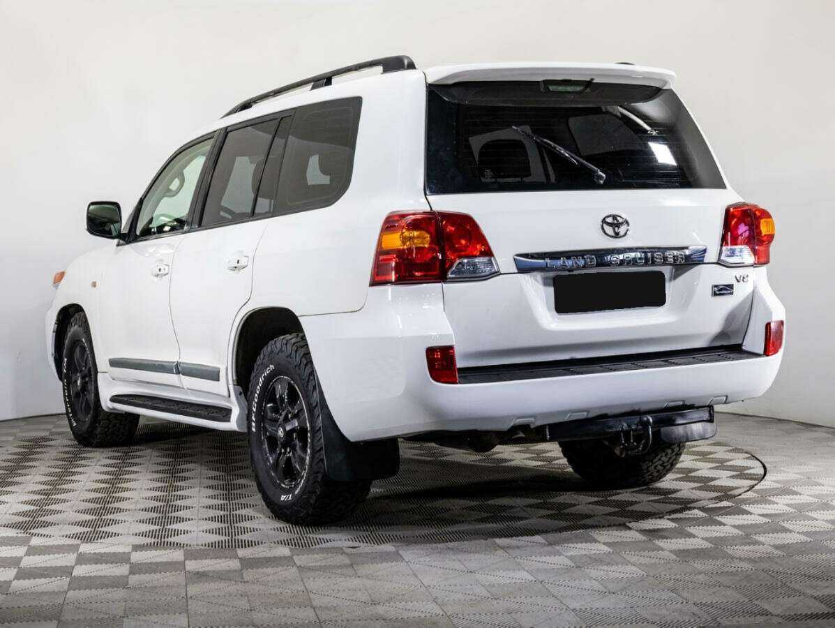 Toyota Land Cruiser с пробегом — 2010 год. Фото: #5