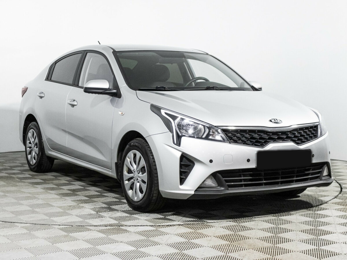 Kia Rio с пробегом — 2021 год. Фото: #2