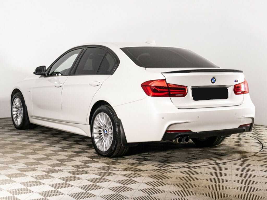 BMW 3 серии с пробегом — 2016 год. Фото: #6