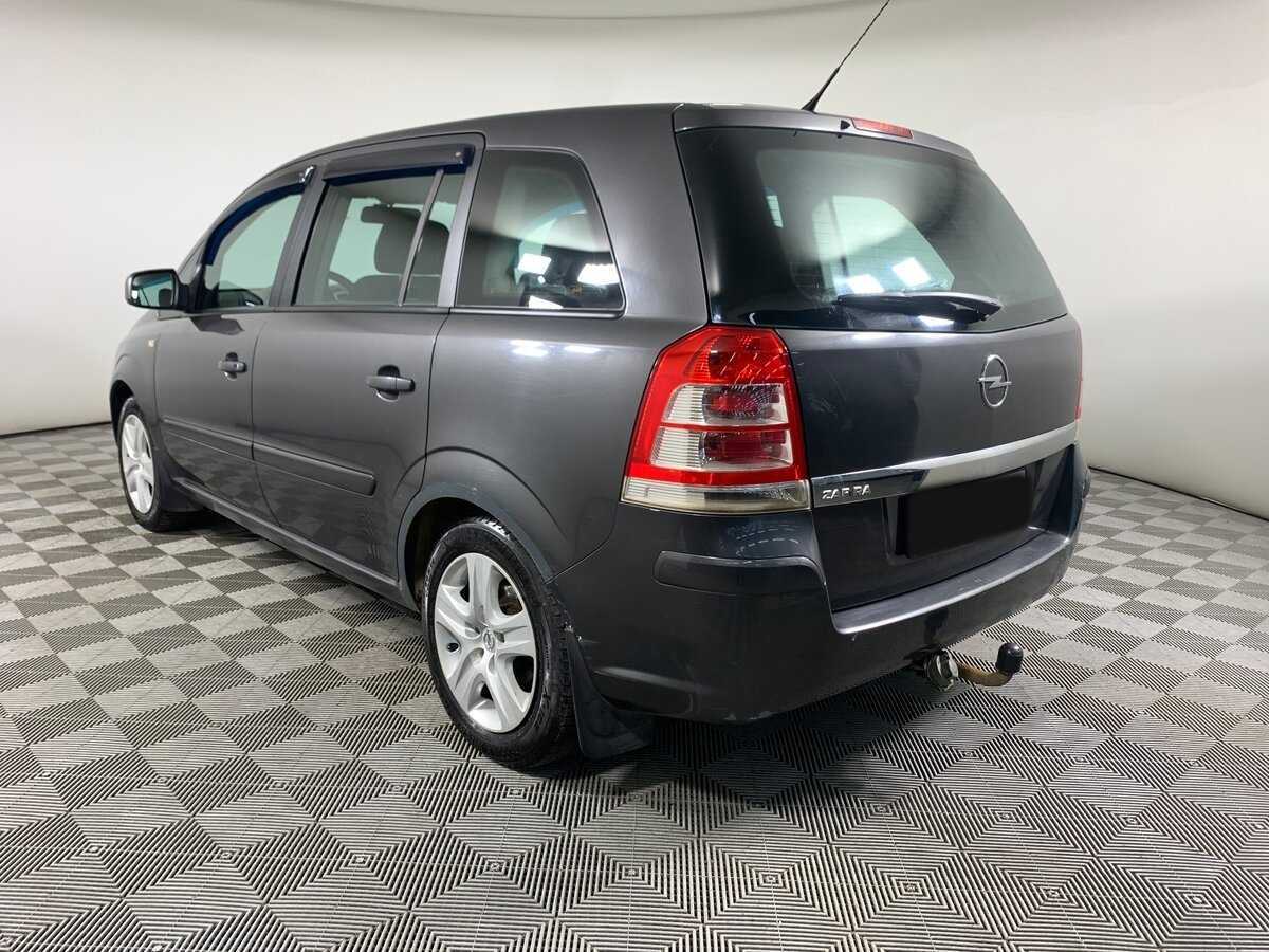 Opel Zafira с пробегом — 2010 год. Фото: #6