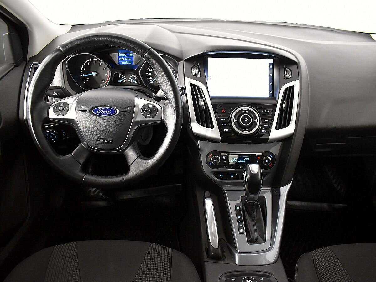 Ford Focus с пробегом — 2011 год. Фото: #7