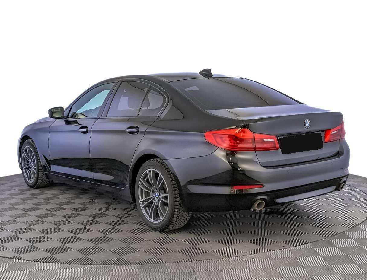 BMW 5 серии с пробегом — 2017 год. Фото: #6