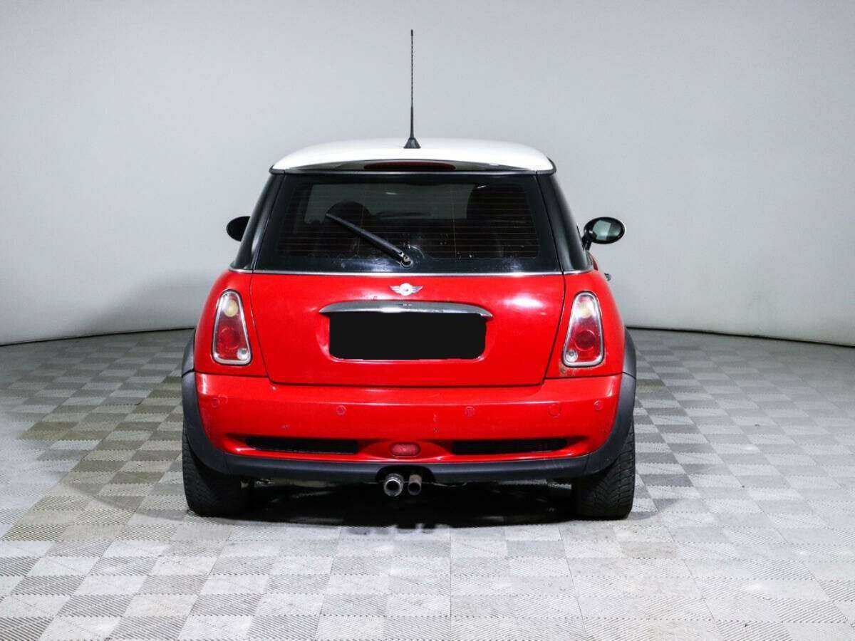 Mini Hatch с пробегом — 2006 год. Фото: #2
