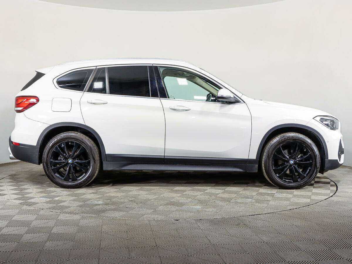 BMW X1 с пробегом — 2019 год. Фото: #3