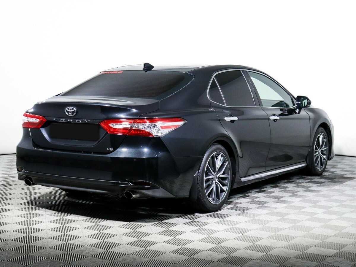 Toyota Camry с пробегом — 2023 год. Фото: #4