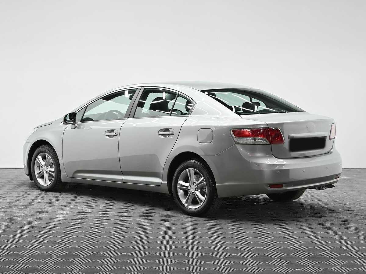 Toyota Avensis с пробегом — 2011 год. Фото: #2