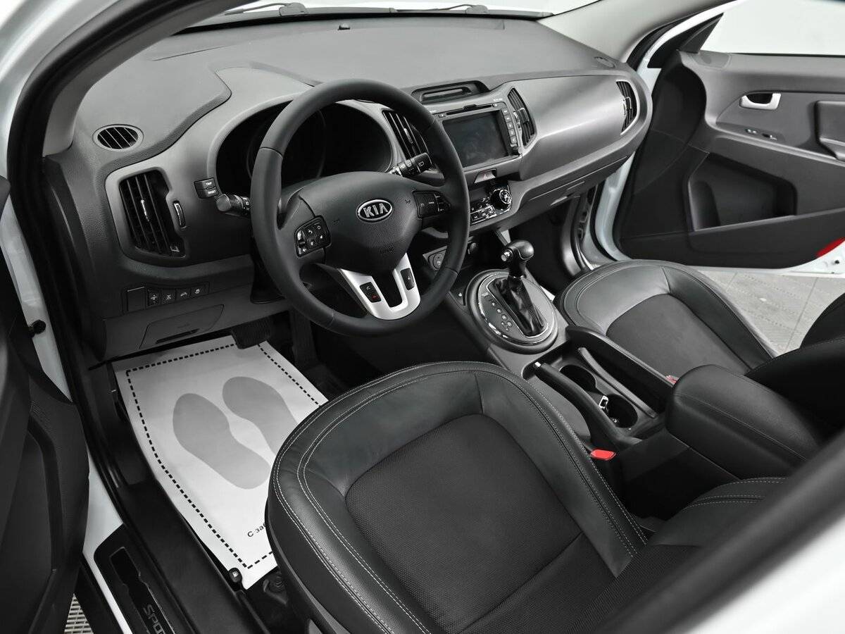 Kia Sportage с пробегом — 2012 год. Фото: #7