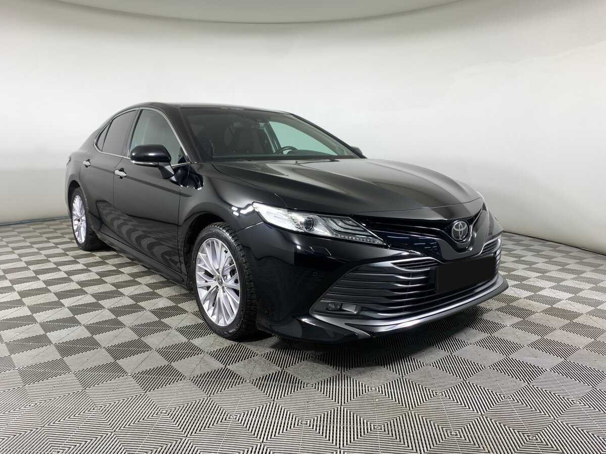 Toyota Camry с пробегом — 2020 год. Фото: #2