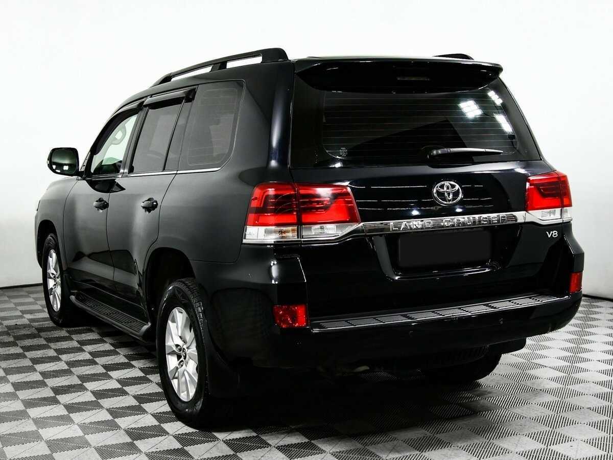 Toyota Land Cruiser с пробегом — 2015 год. Фото: #6