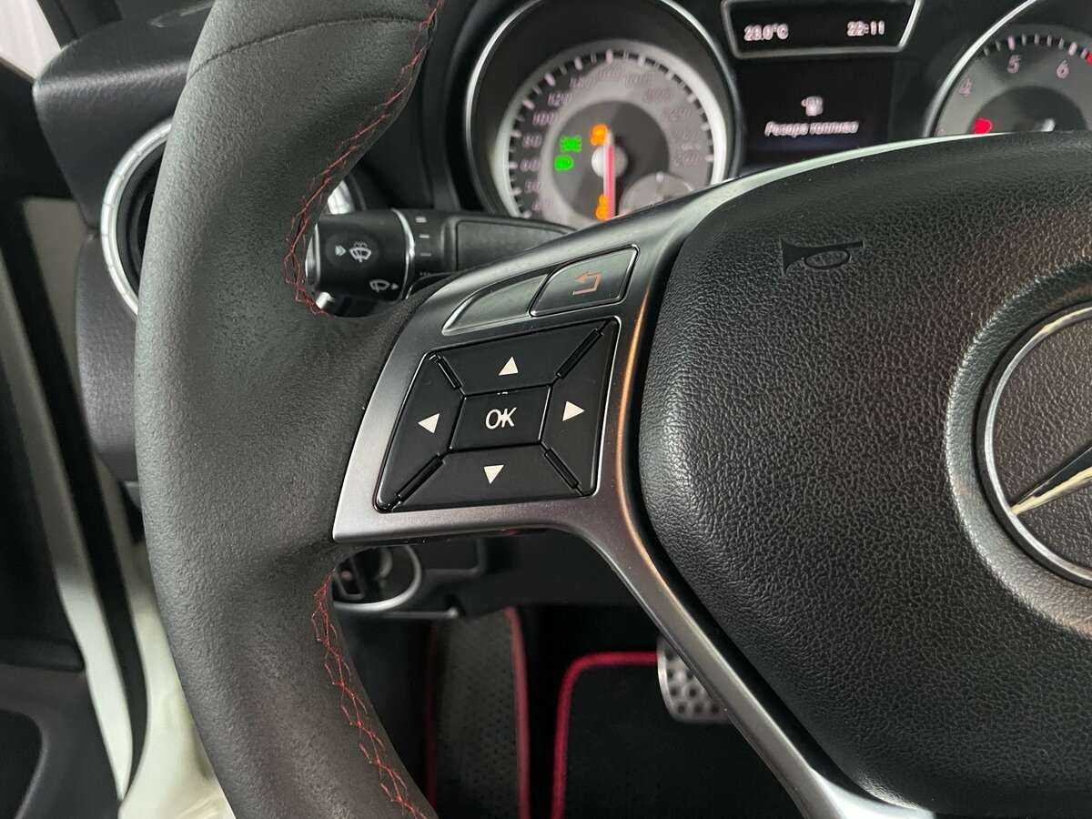 Mercedes-Benz CLA с пробегом — 2014 год. Фото: #10