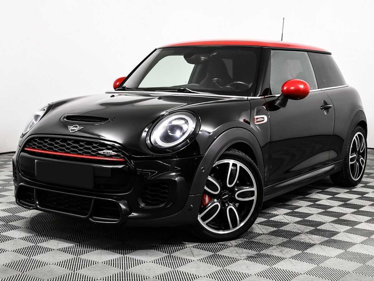 Mini Hatch с пробегом — 2018 год. Посмотреть фото