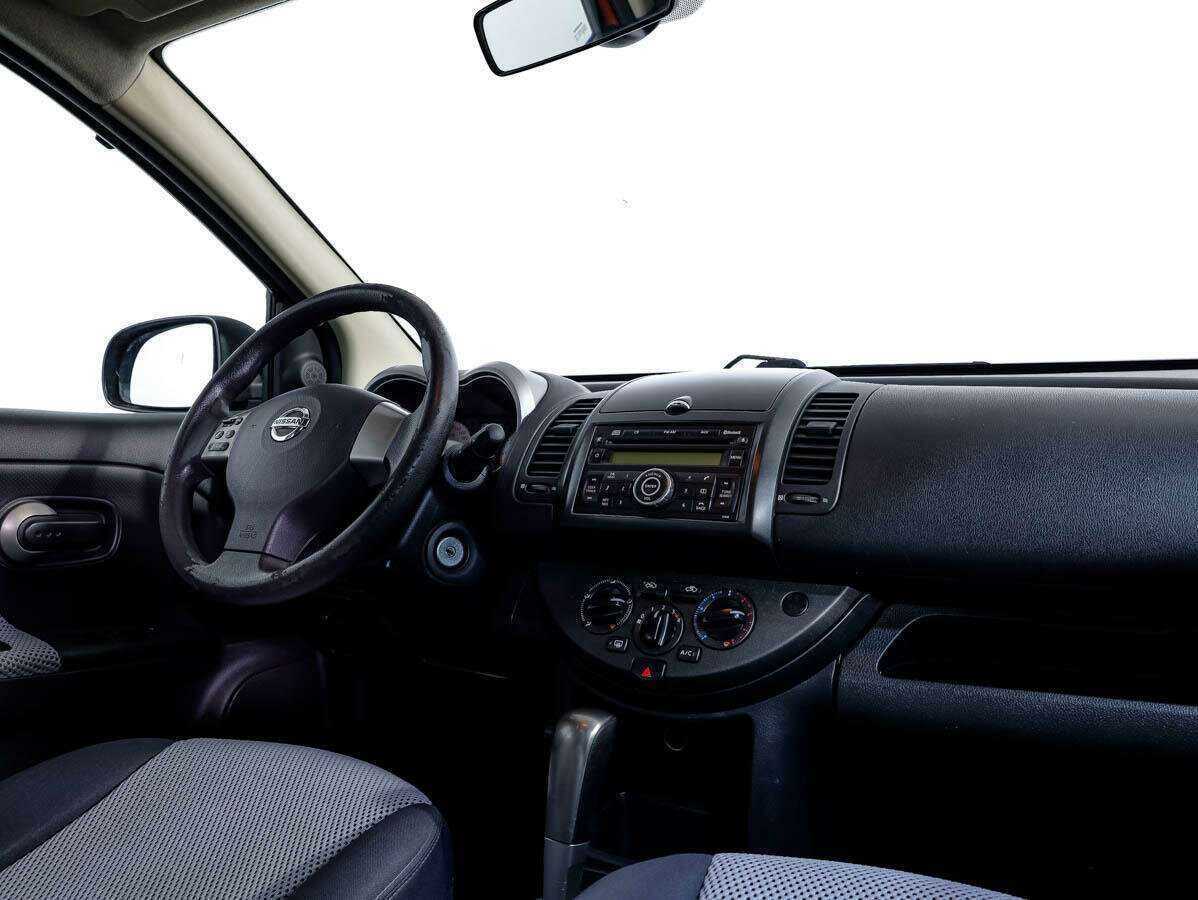Nissan Note с пробегом — 2008 год. Фото: #9