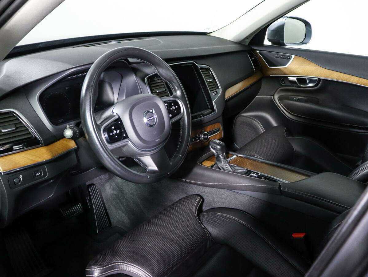 Volvo XC90 с пробегом — 2017 год. Фото: #12