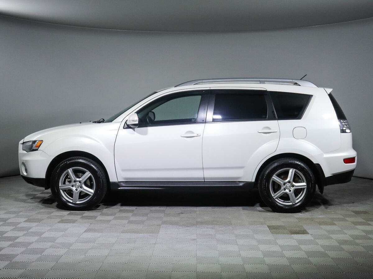 Mitsubishi Outlander с пробегом — 2010 год. Фото: #7