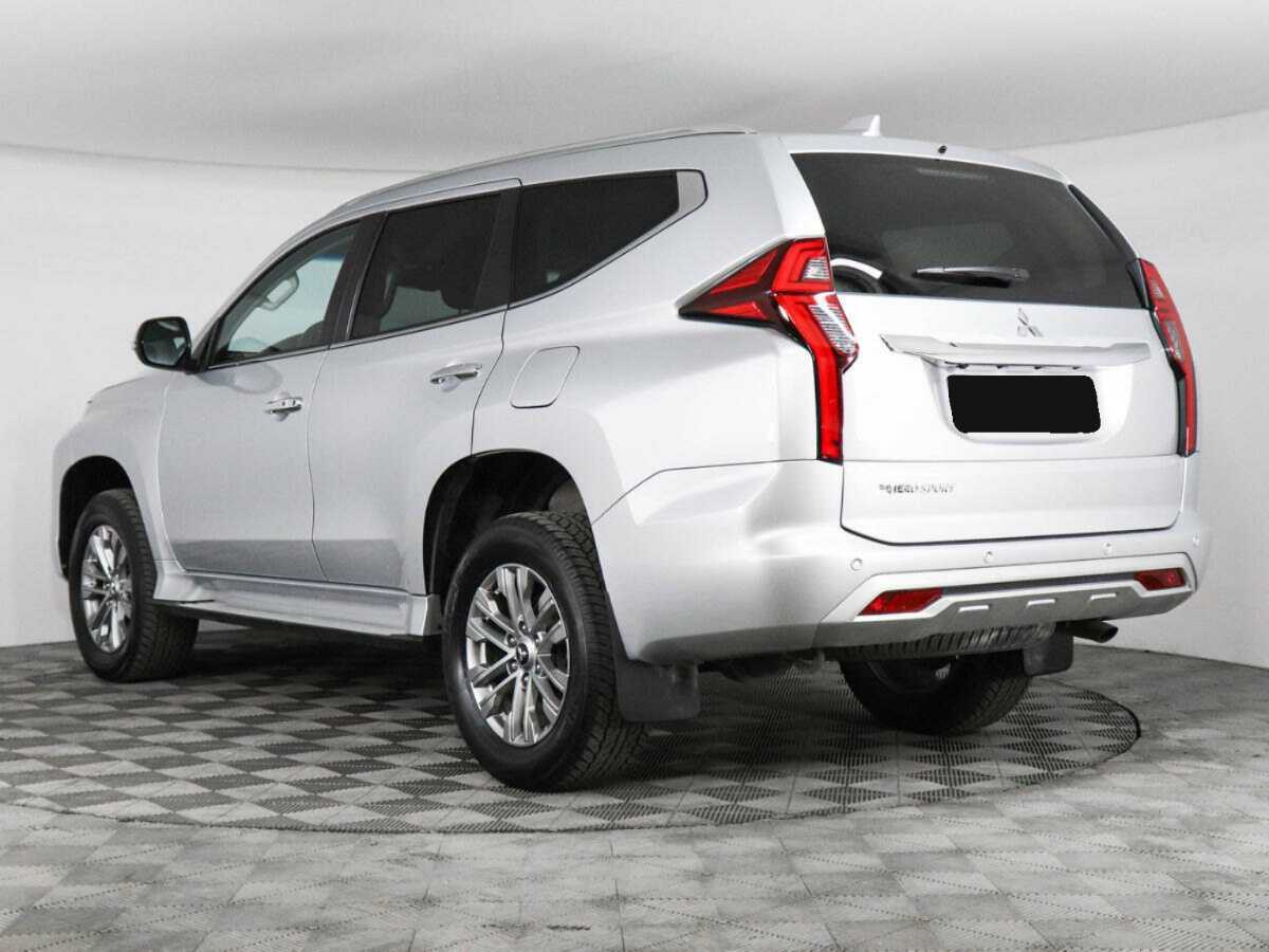 Mitsubishi Pajero Sport с пробегом — 2022 год. Фото: #6