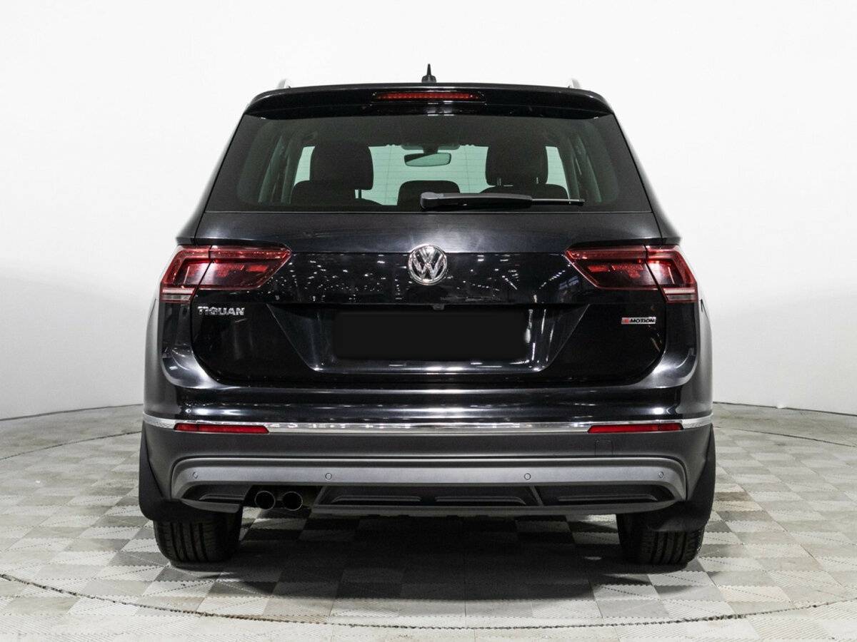 Volkswagen Tiguan с пробегом — 2018 год. Фото: #5