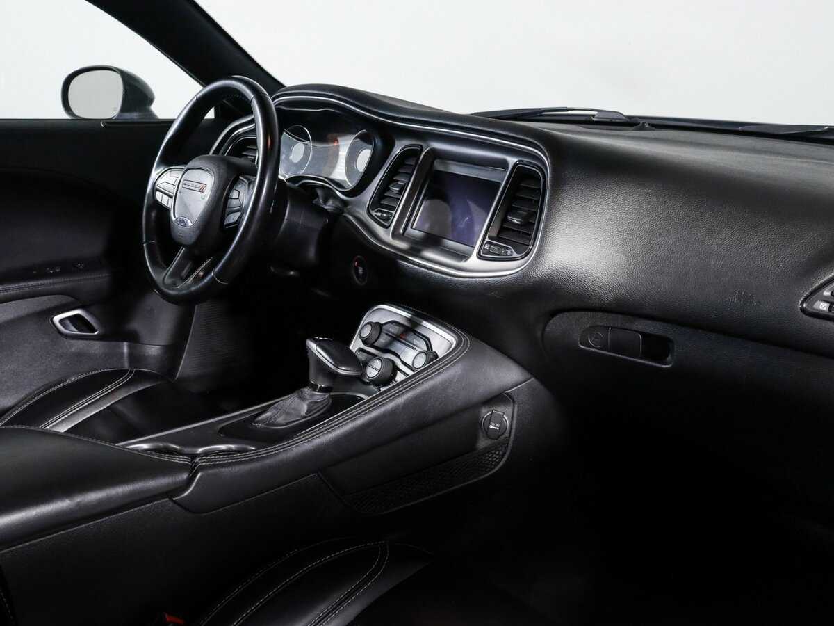 Dodge Challenger с пробегом — 2019 год. Фото: #5