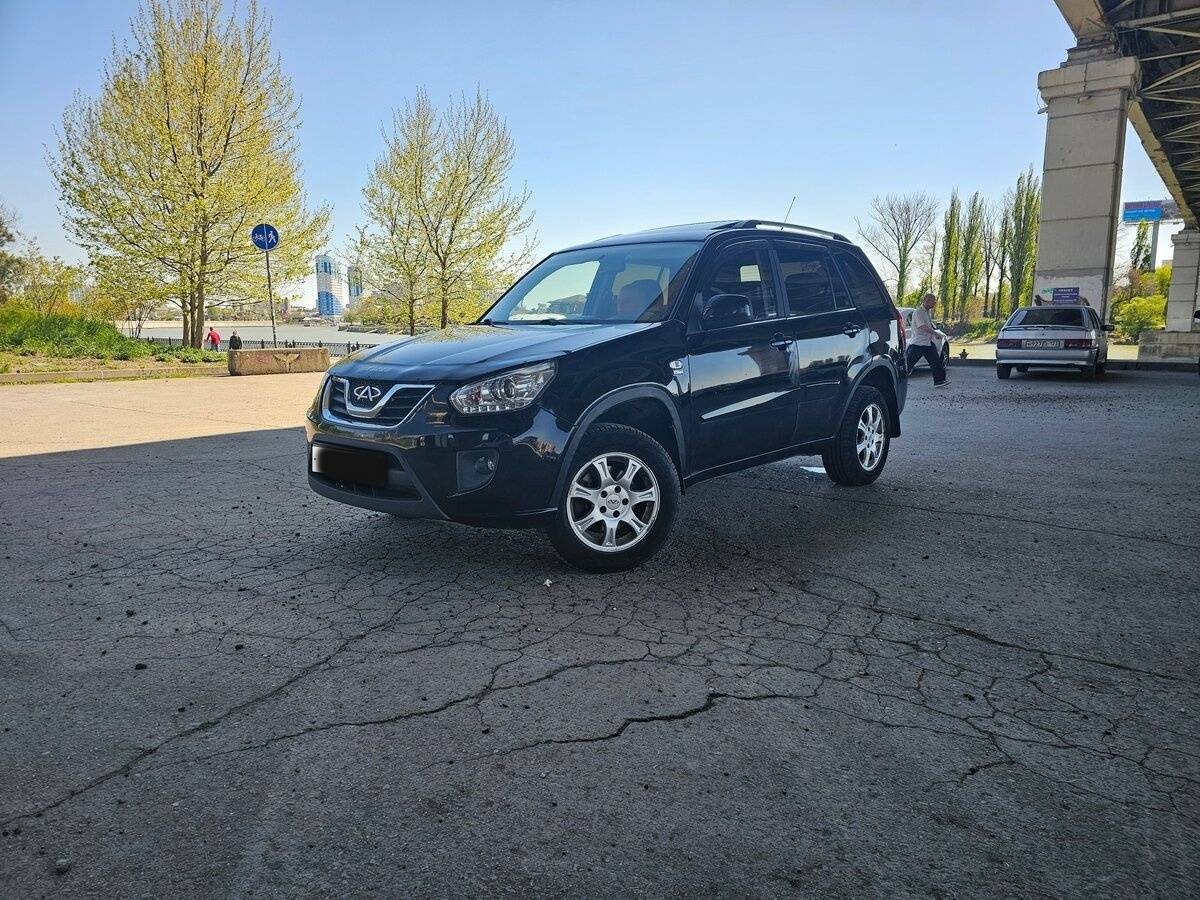 Chery Tiggo (T11) с пробегом — 2013 год. Фото: #0