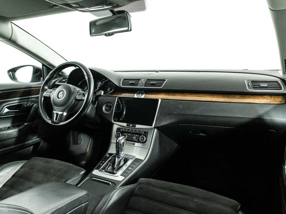 Volkswagen Passat CC с пробегом — 2011 год. Фото: #8