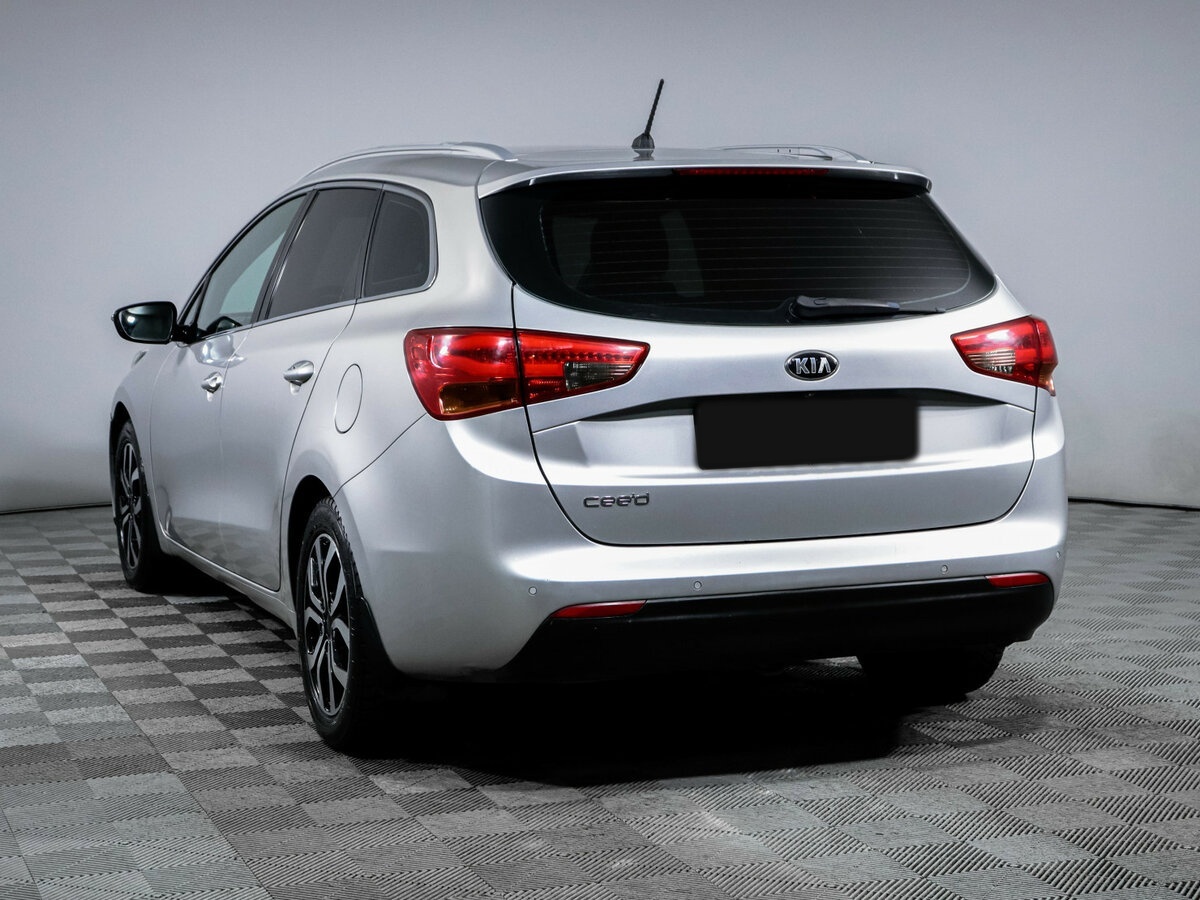 Kia Ceed с пробегом — 2014 год. Фото: #5
