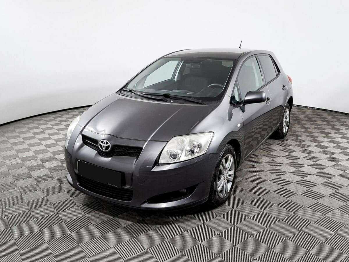 Toyota Auris с пробегом — 2008 год. Фото: #0