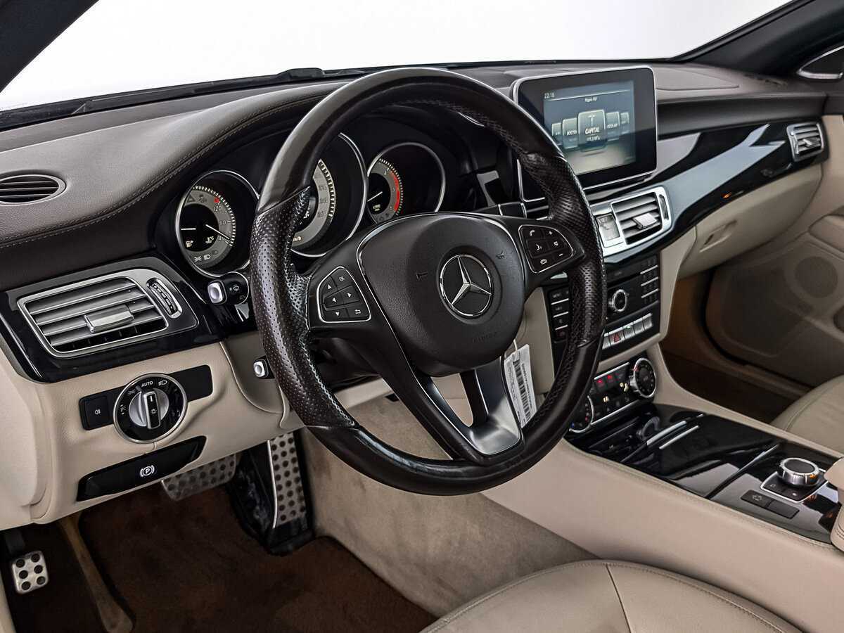 Mercedes-Benz CLS с пробегом — 2015 год. Фото: #14