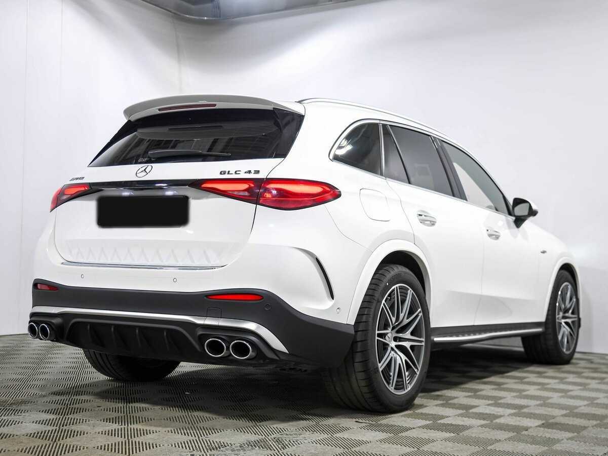 Mercedes-Benz GLC AMG с пробегом — 2024 год. Фото: #2