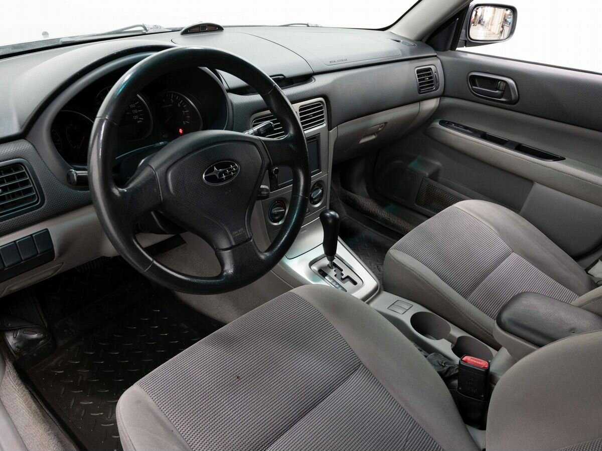 Subaru Forester с пробегом — 2005 год. Фото: #6