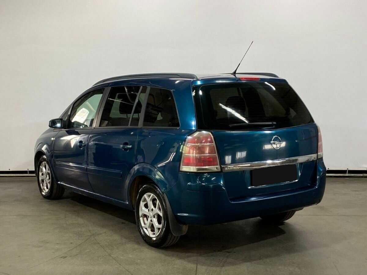 Opel Zafira с пробегом — 2006 год. Фото: #6